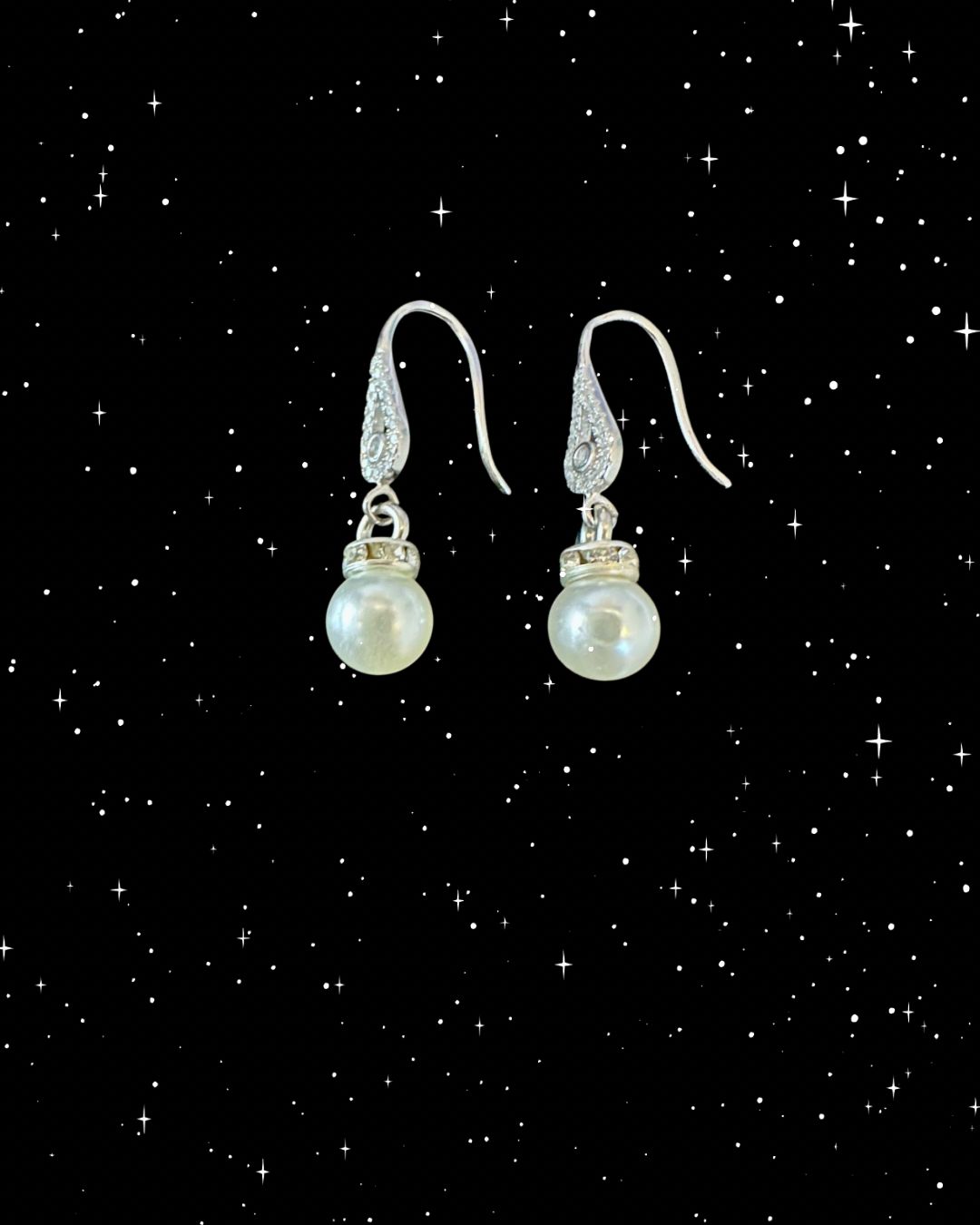 Pearllight Drops Earrings
